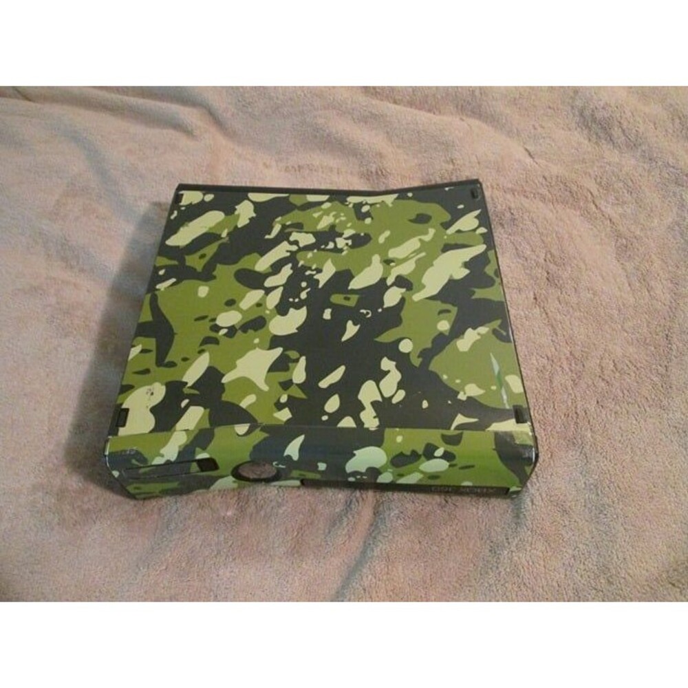 Xbox 360 Slim Camo - Picture 2 of 4